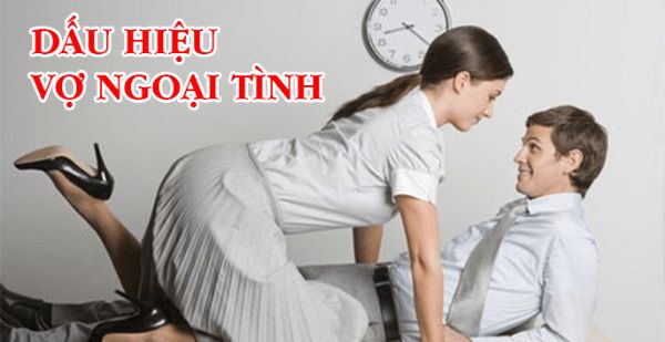 Thường xuyên đi công tác hoặc làm về muộn là một trong 10 dấu hiệu vợ ngoại tình